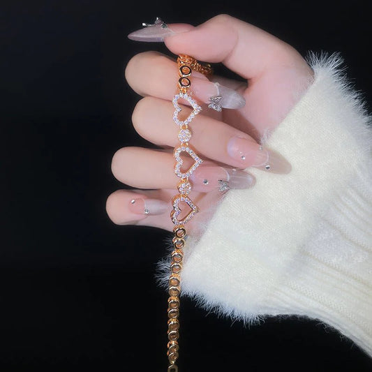 Womens Stylish And Elegant Hollowed-out Heart-shaped Bracelet